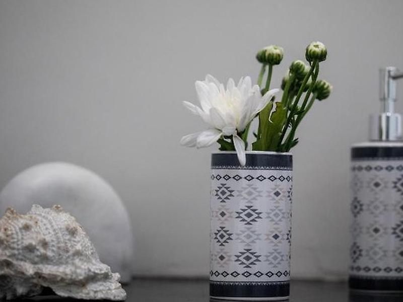 4E5A422F947D73F0641BA21B78112721