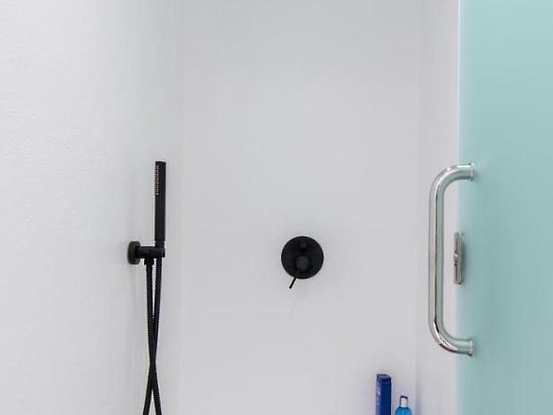 DBA8C19E1B488631E8A07D269F91F8A6