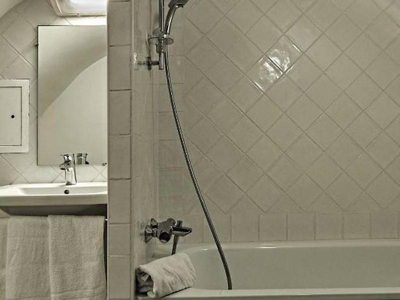 8BA65137E1C428E9F2CB30A609203C51