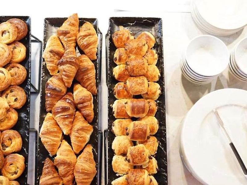 98BBFB8D07B46044ABE6043F58EBC861