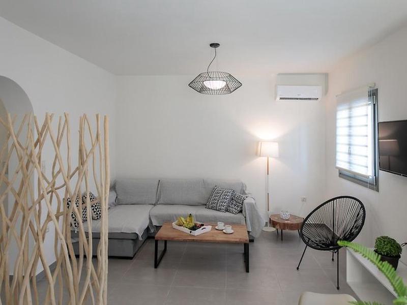 F041A8E625756F2AEF4556FE6B5B5414