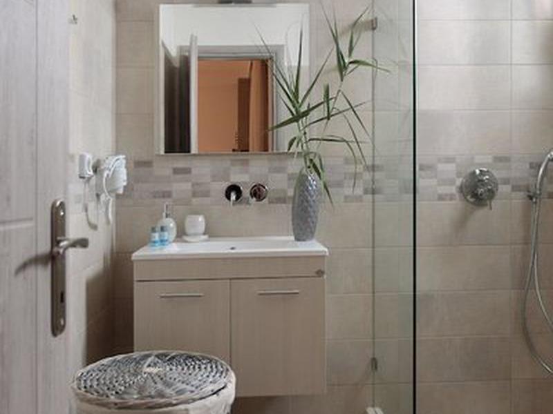 E248765C49FE820C2D3C78B7409EF270