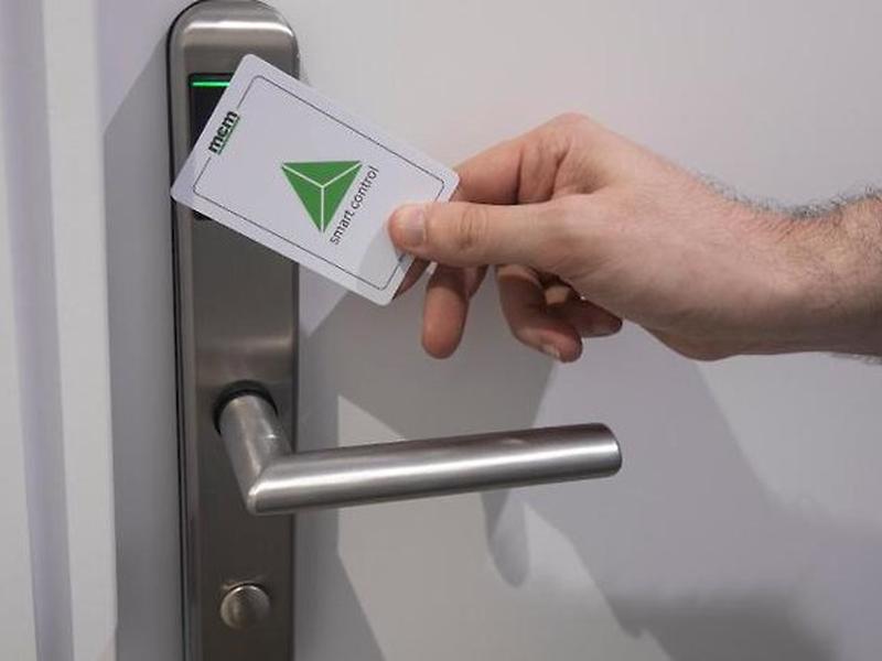 4DCC5F4FCD7D794A15B1502612E7EF6A