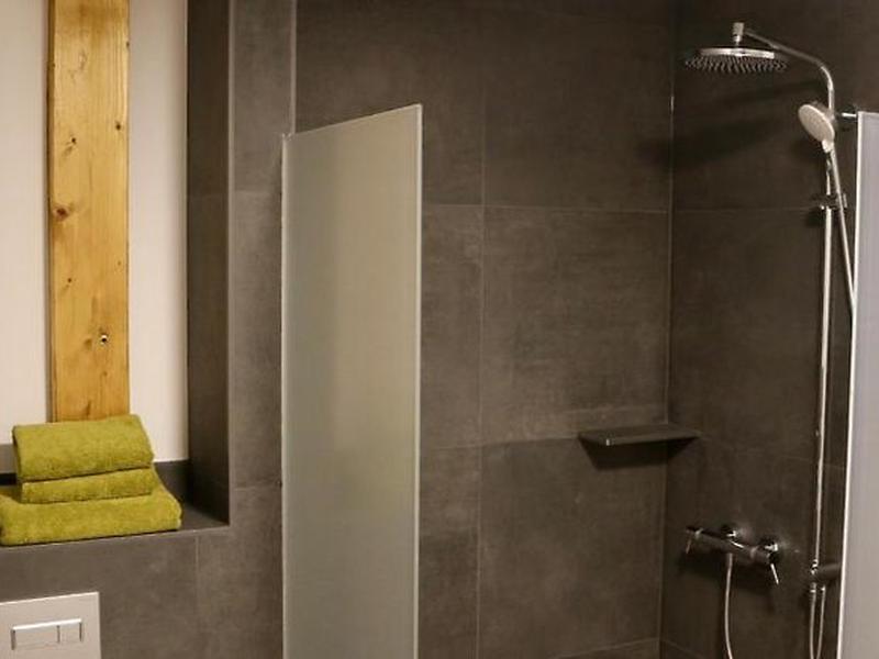 79405512A46E457DF5DDA05B392BEB8A