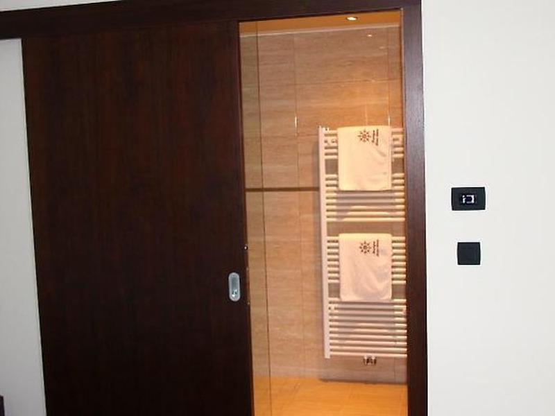 AC69518D8E24152D8C75BF0541DD14AC