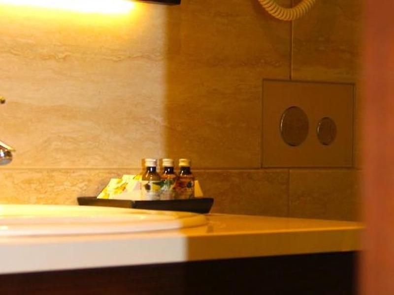 E1EA04048462CC11615176A33668F9EE