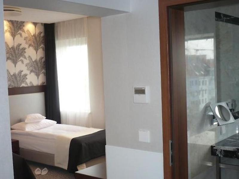 EAE9C31739C92881CDBC1E7530D86B03