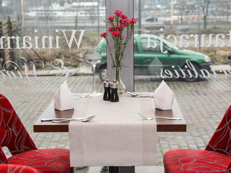 42D5FB6BC516BB8A495FD5455B9C1327