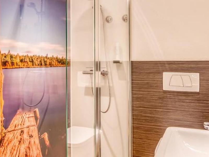 20BFD3FE9A043DECB50EC353380F6615