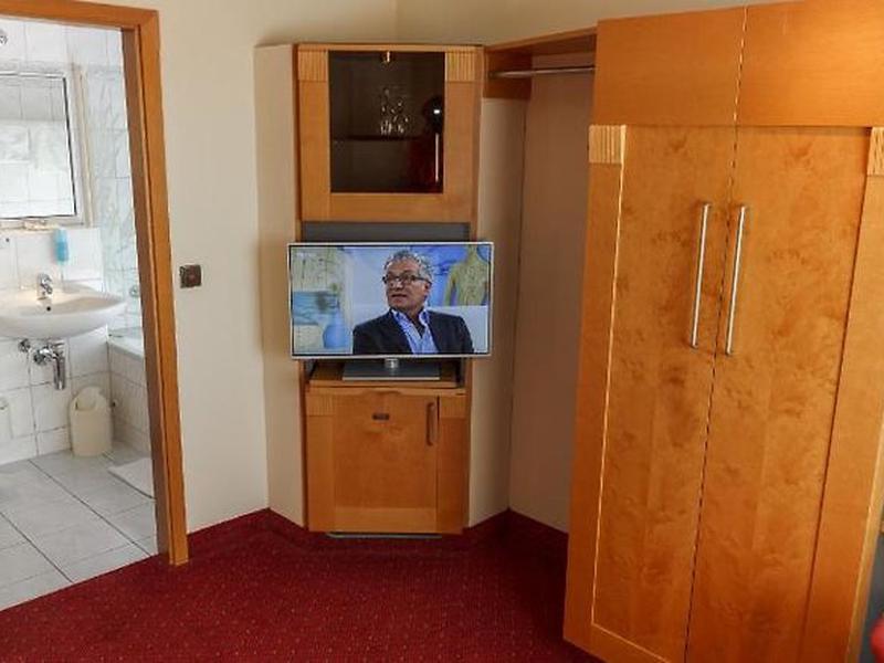 882605DF5E046EDFCAE4CA825527EC05