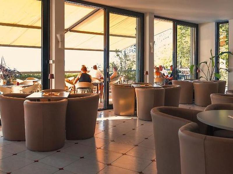 5831687B9A12CF8C51ABF6E1482BA2F2