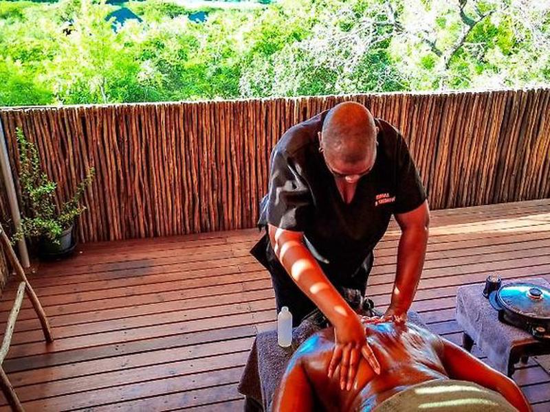 8A0C051110F946B56653E01AFFEF12D3