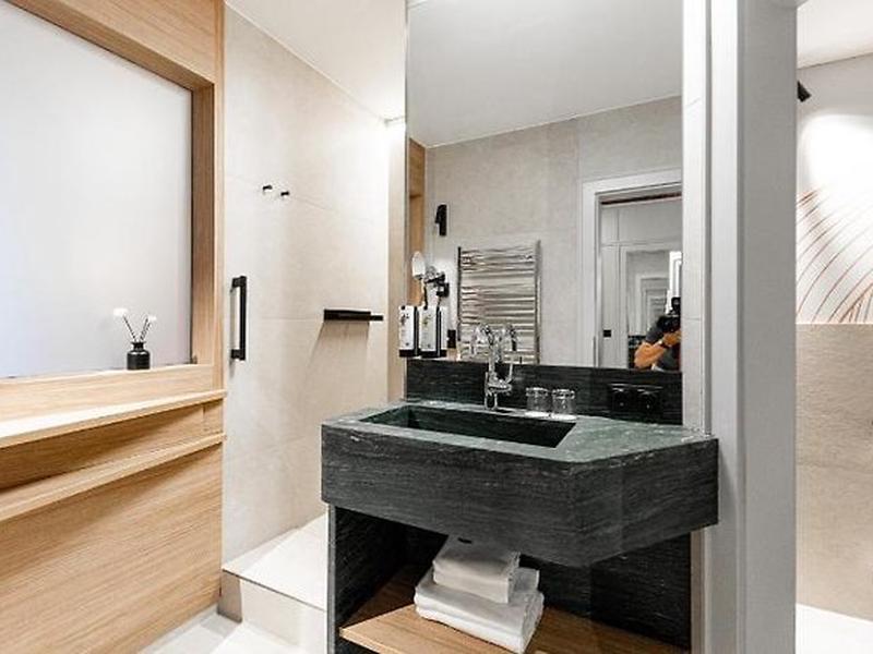 0DFBF9478FF725E3A753668333799F75