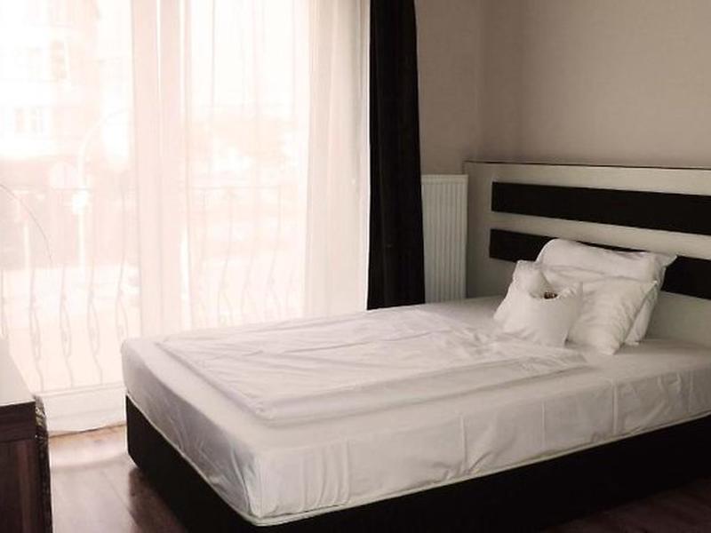 B11A92F9A3A1255675EFAFFD94B7D454