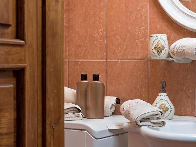 DEE2DA2D4B87B996E72D27DC2A288C3C