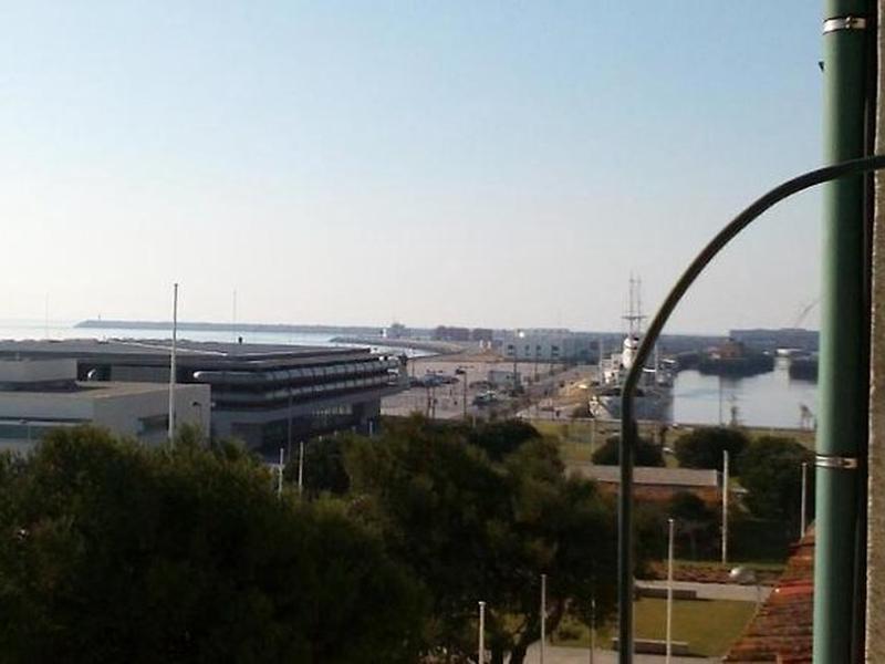 79D7F9B56D184304A3E3587B223747C5