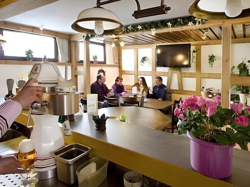 8C51EB301AB5DAD582AA3D5E54060082