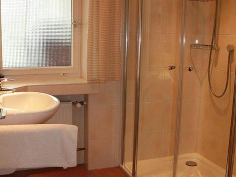 82D7297ED0CA7E99AABD5553877F82AA