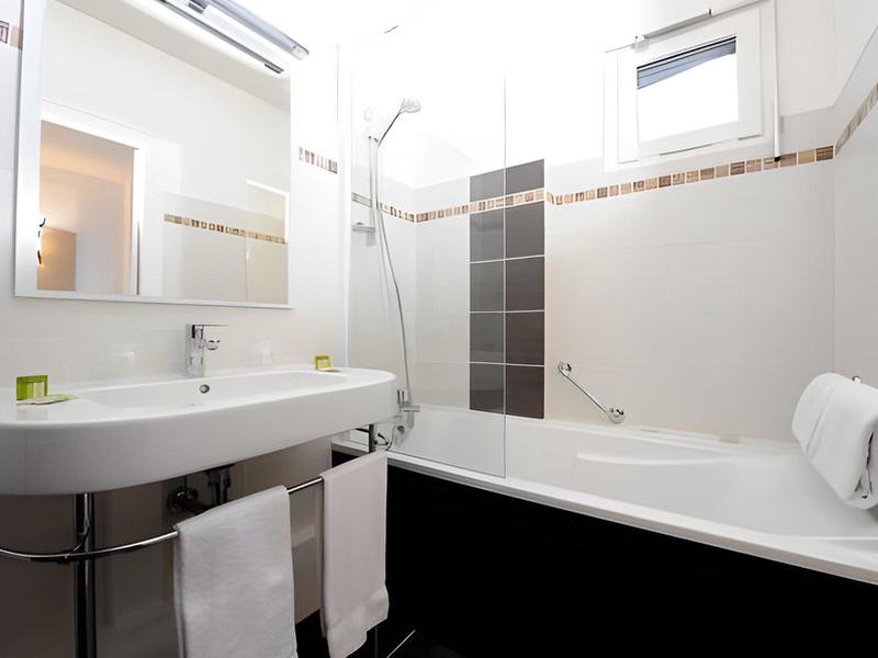 98AD4980FDD965CA85D821F07262E66B