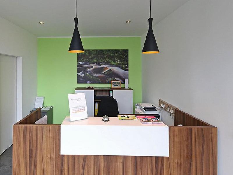 EED9AF836E47B5E4ADE280659E23FF90