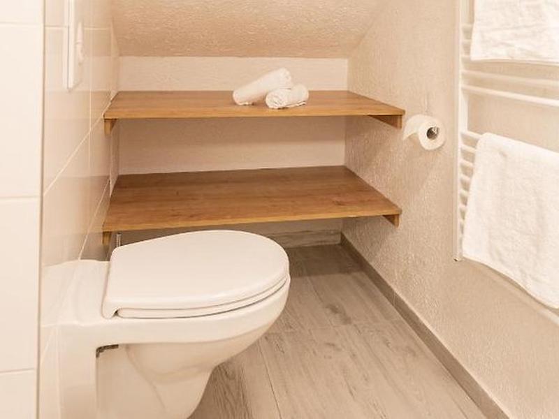 6FC0A28EA62DF4DBBC388FCEFA9F6075