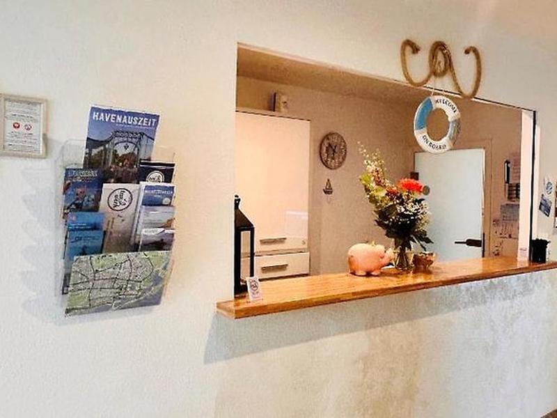 068FF27050047D15236B8220DDB34C49