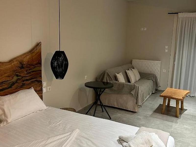 8CC11911E2E4C44532128634EE7EA5C0