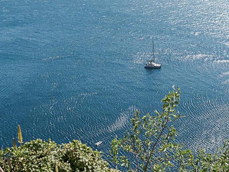 25B6282F2F367ACD5C07C2A0E886F5B6