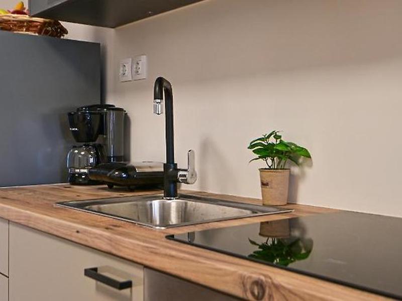 8DF6F8F0751AABD71A1E7F75FF79C581