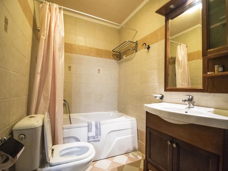 179729BF7B49F07786B80F3D1BFB5A8F