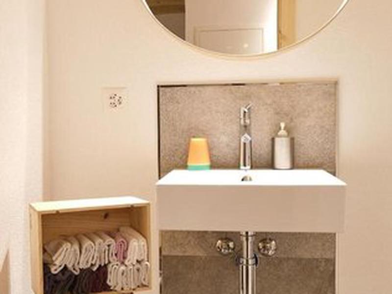 F499D79BB37CF3985E410323A26C3B65