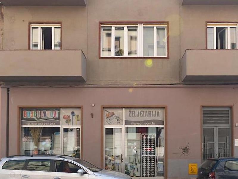 694BB5CFC4E8550ECC6FB42A5DC375B8