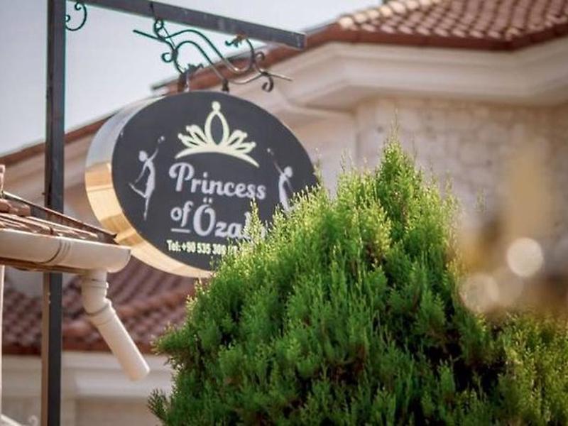 E348A1EFF0B046EAF76C170D190CCE73