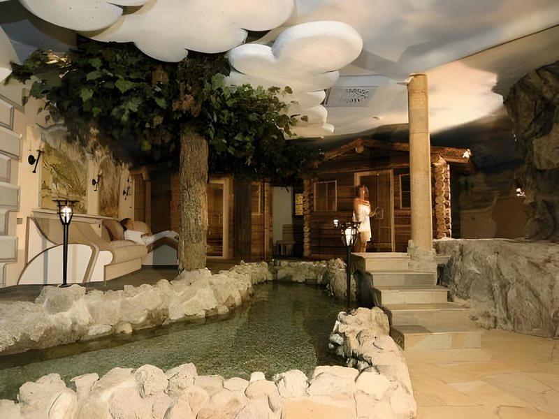 83AA6DF2438C00DF14E0B3750B26D261