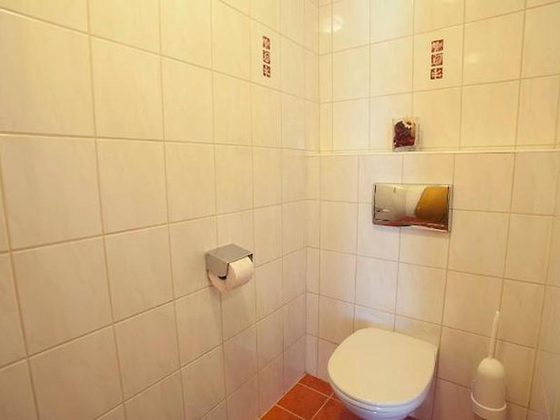 AFBE99BC020A17ECDF6819674E617AD7