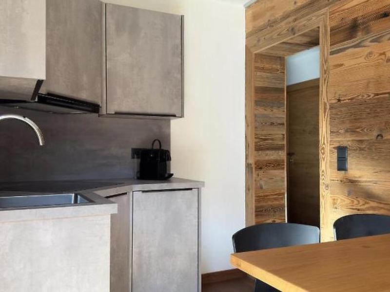 7AAEC7B45A8BB4132A68CB971A350530