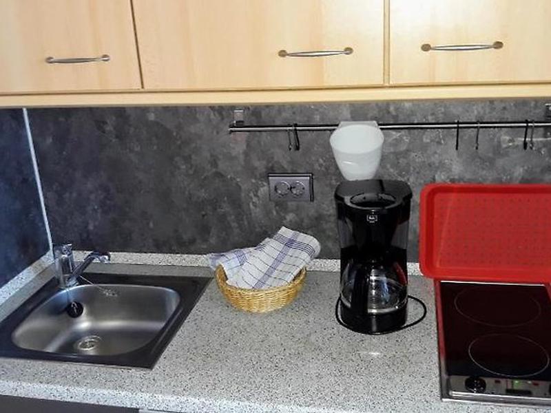 F59D2E8D5685E73C9B9CC956B702B9FA