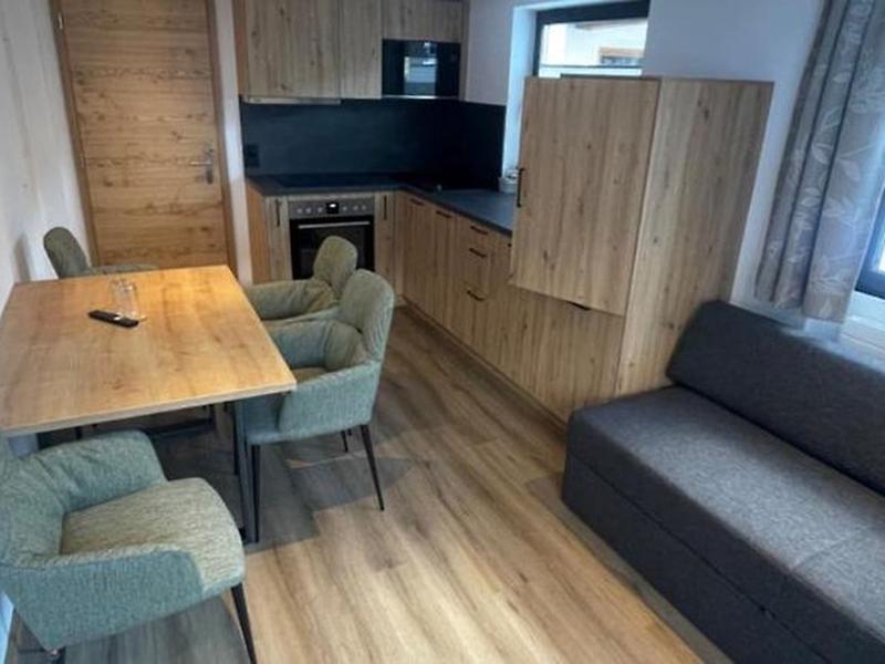 E42E43D173CDCB5A3E8E523197AC019B