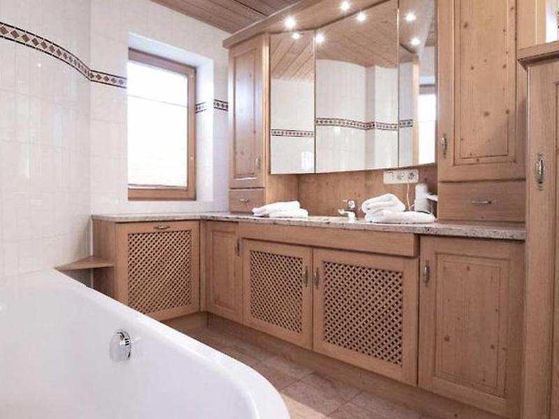 DA2E4D9F01E594126B2617AFDBE43F3B