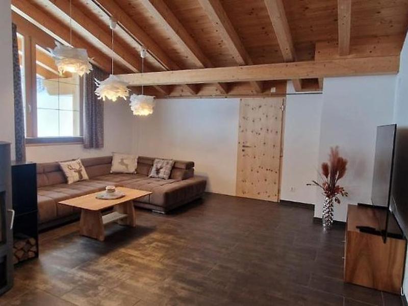 15C25B2A1170CB11058D2C1FA5EEFAE5