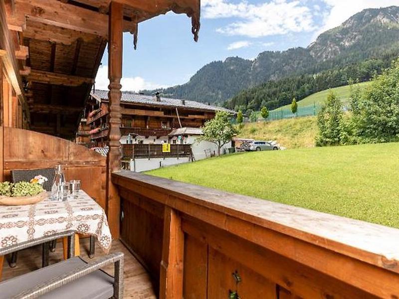 7BD112FCB1749576DEBE955CD46CB364