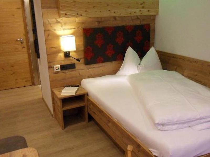 C4199DE3175224A2AC62F5A64C334094