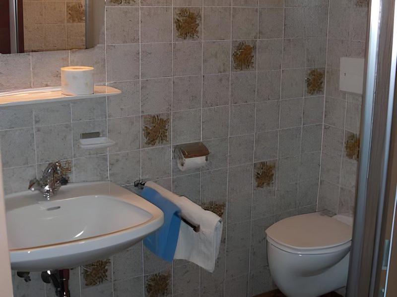 C6E3DCC7FE31D88C4D779156501F2232