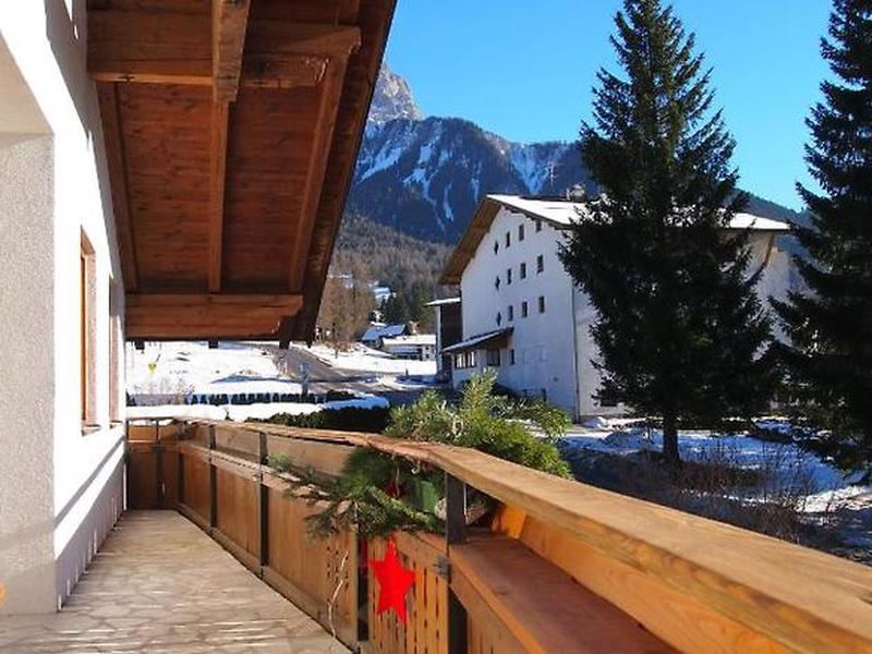 BBC0B5A9A01F5D9EA65F13187575F302