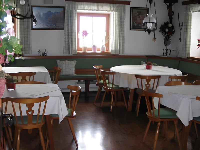 B7B4E15BC56E2F9C4988A425CED5FE0C