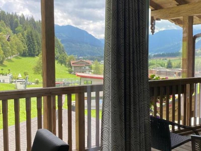 1EE14406BF3FCE705A2C317F31FD611A