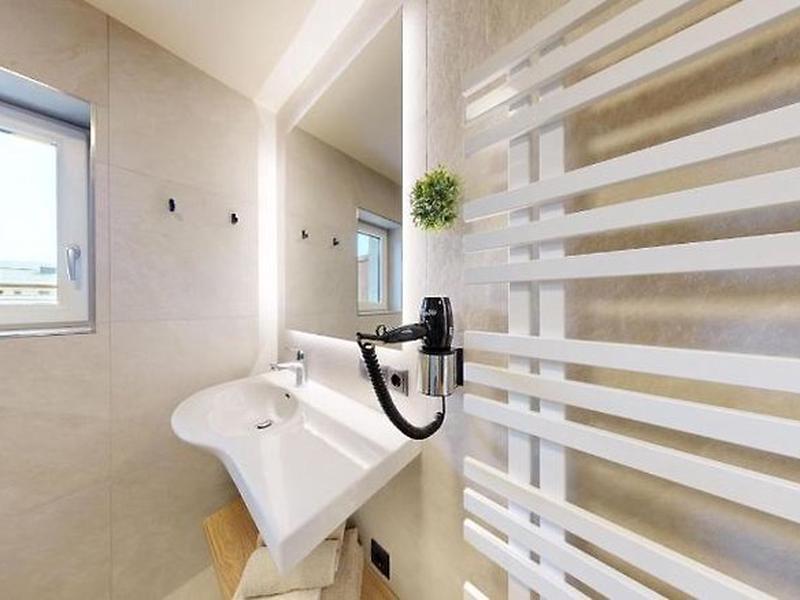 B602377332806CF3FC2D4AEB2EE869C3