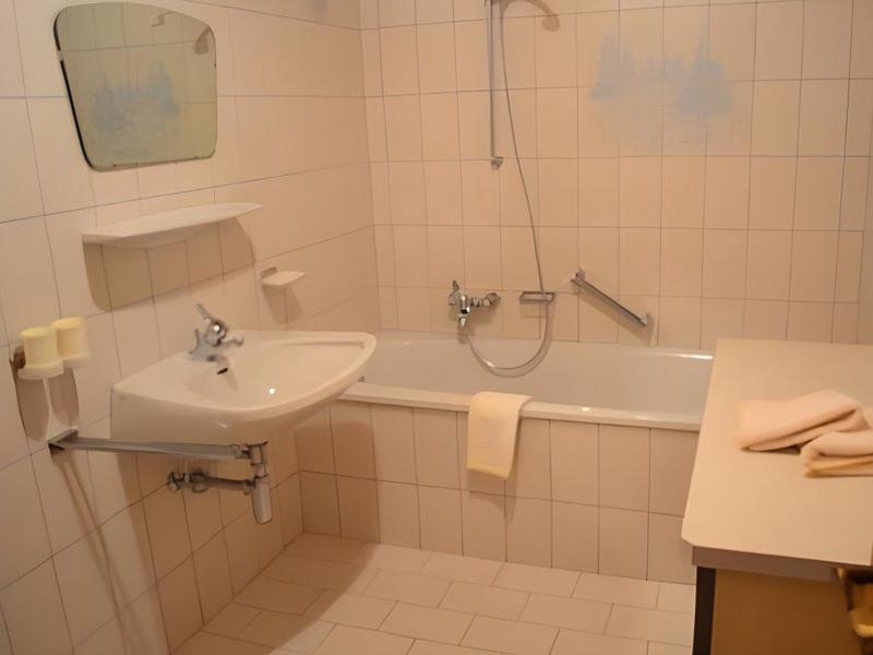 7C82DE59EF9EFF71905E3A66E2661DA4