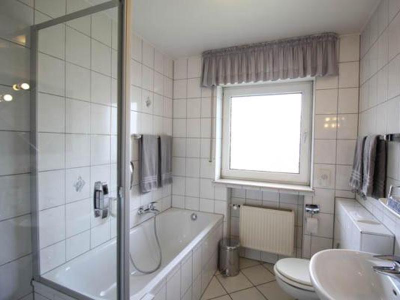 E980CB1F37B751D53A5C4580C3250DF0