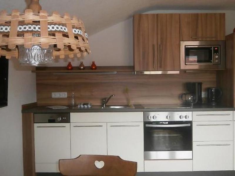 54D7AE785AFF7AFE43ED9B9E75A227DD